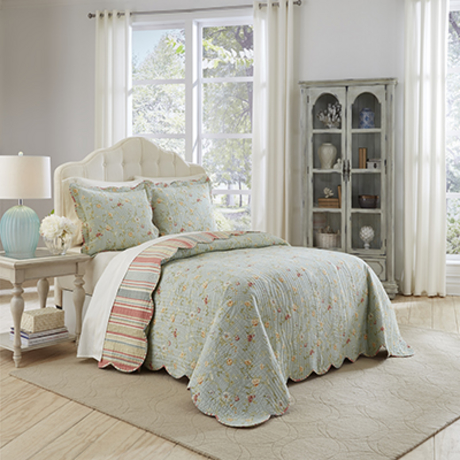 Garden Glitz Bedspread by Waverly Bedding Collection