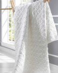 Pompom White by Cloud 9 Quilts